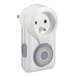 Програмируемая розетка суточная Legrand — Legrand 95860